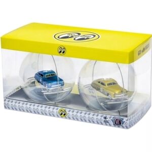 Brand new 1949 MERCURY COUPE MOON EYES HOLIDAY CHRISTMAS ORNAMENTS M2 MACHINES